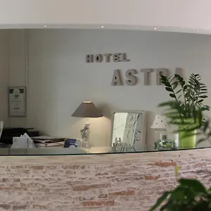 hotel-astra-cattolica.emilia-romagnahotels.net/
